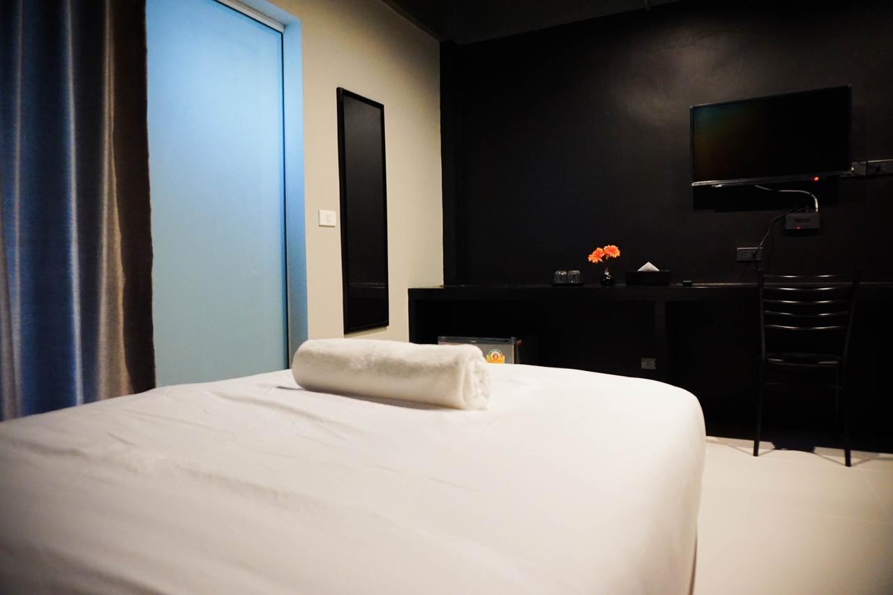 B-Black Residence ชลบุรี ภายนอก รูปภาพ